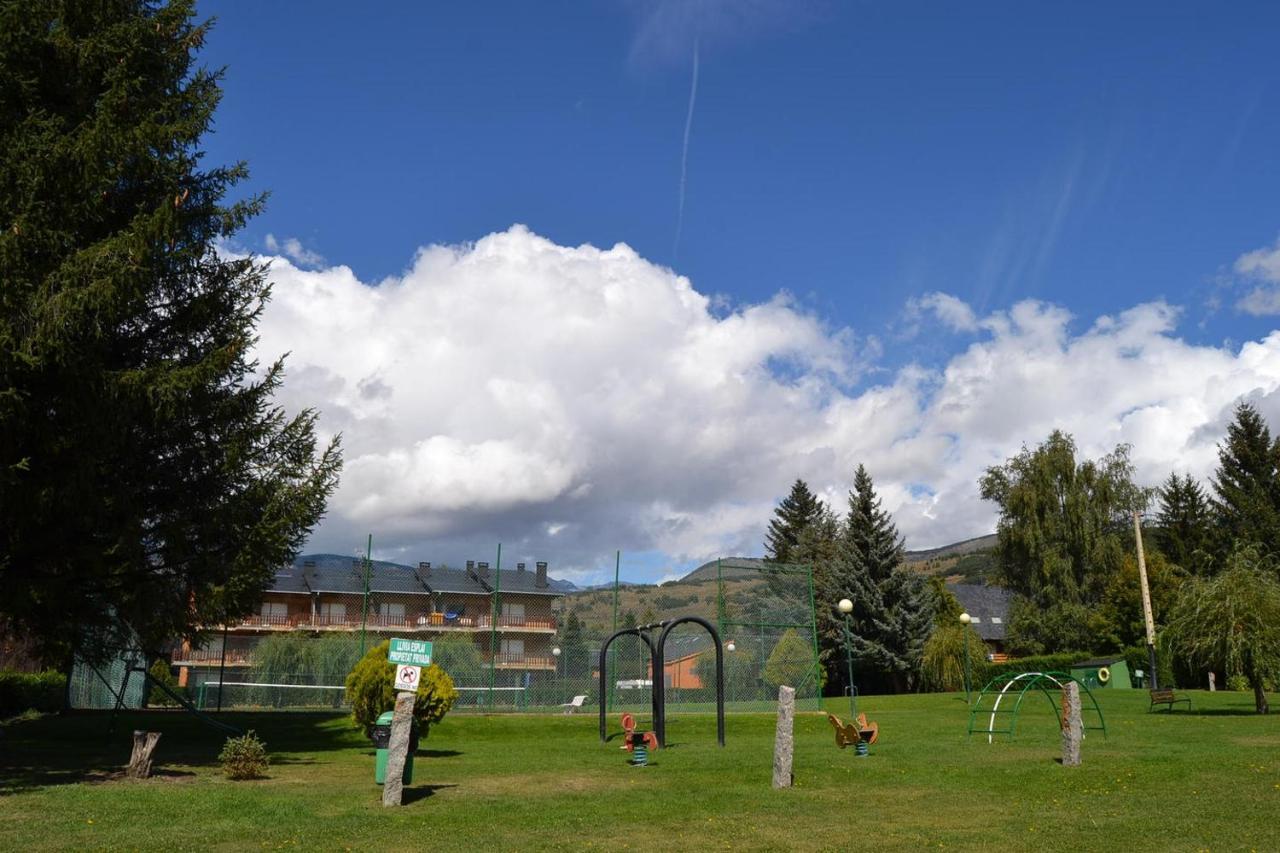 Amplio Apartamento Con Piscina En Llivia Exterior foto